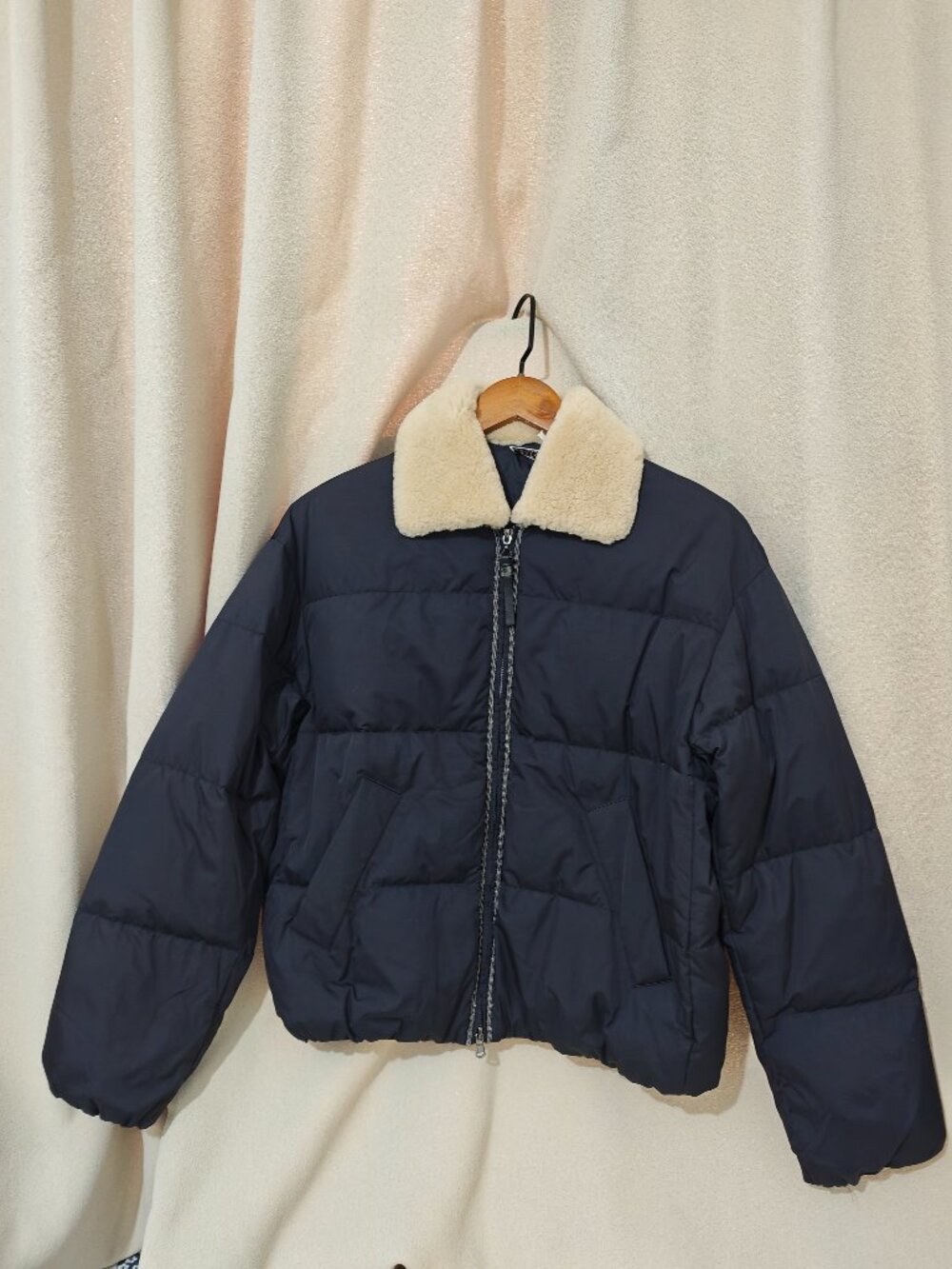 Brunello Cucinelli Navy Cropped Puffer Jacket Shearling Collar Women’s